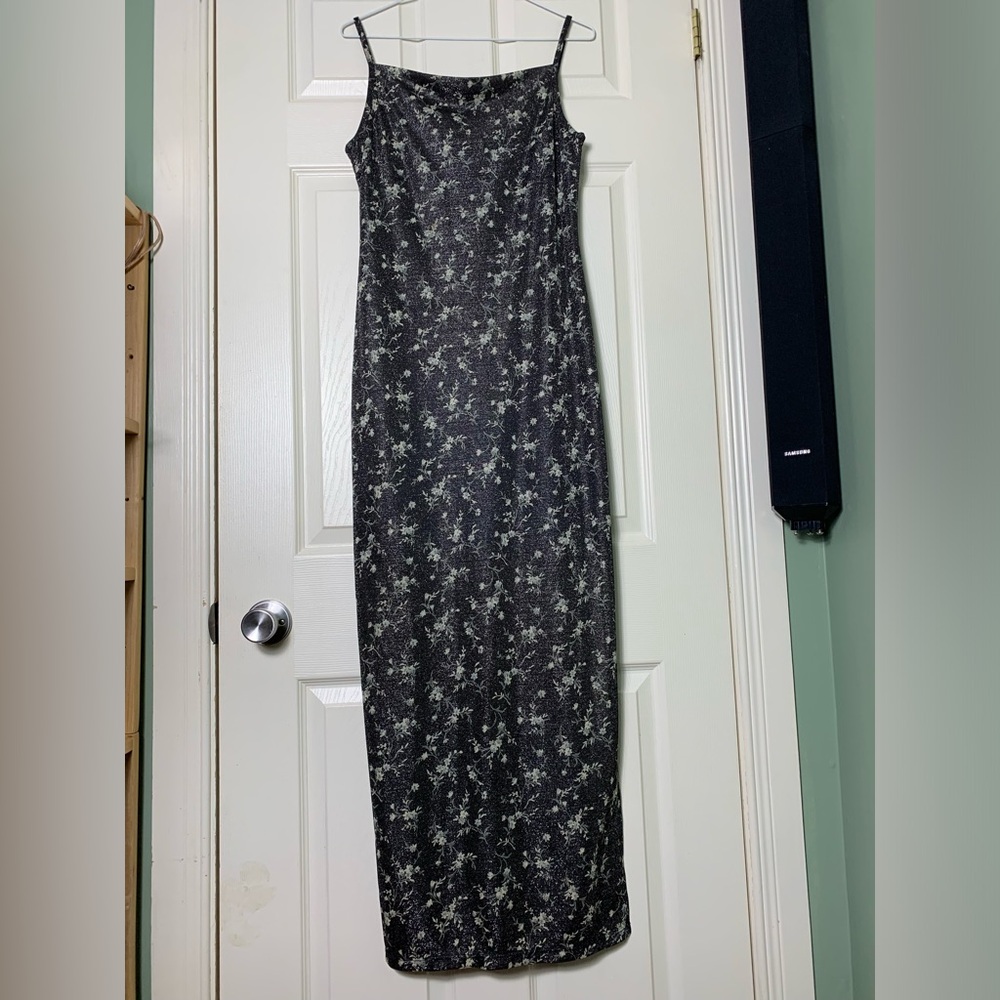 Christiana | Shimmering Floral Slit Detail Maxi Dress - Large